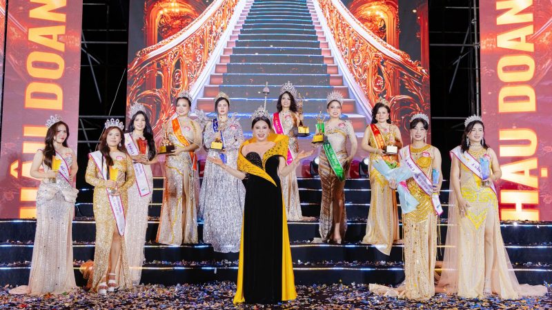 Đại sứ Nhân ái Bích Đinh với vẻ đẹp “vượt thời gian” chấm thi Hoa hậu Doanh nhân Hương sắc Việt Nam 2025