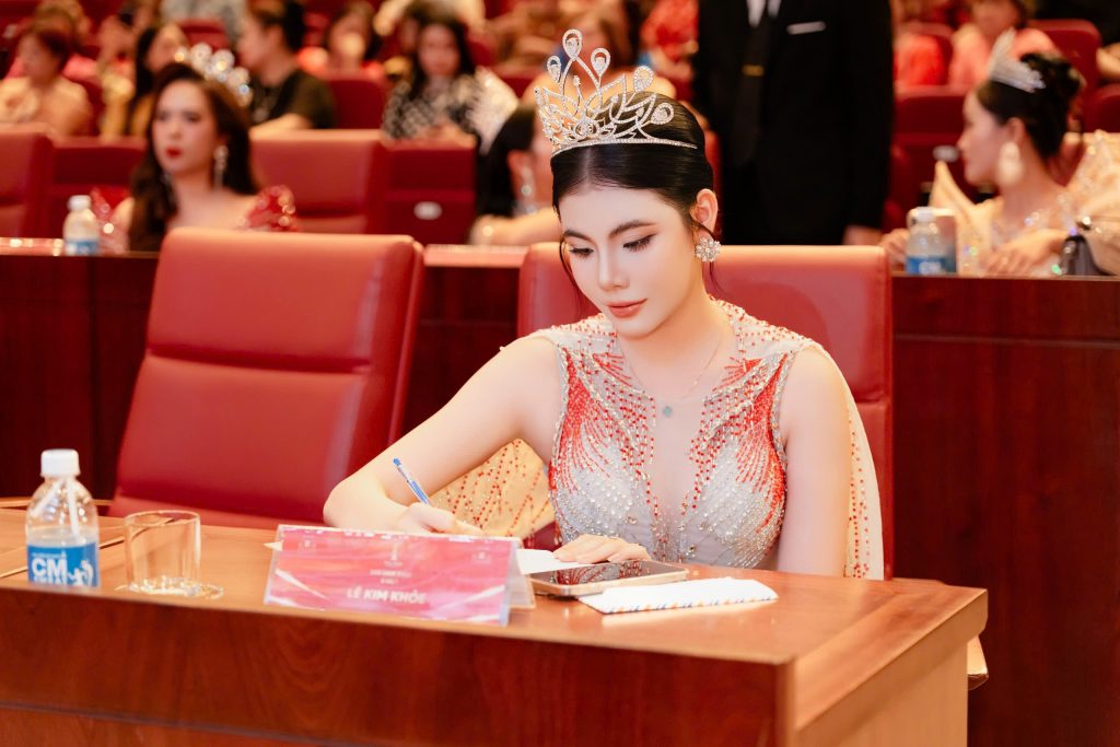 z7188269560872_dfb99b8f93973f242fe39ac43ae3cdc9