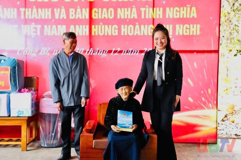 z7382283072187_41eb4b9ec03974d0d6b80a687296e5f7